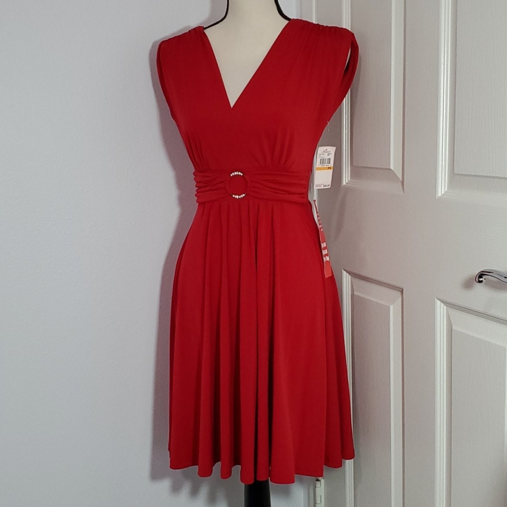 Classic Red Dress ❤ NWT